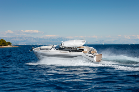 bavaria sr35 new boat for sale - clipper marine uk image 4