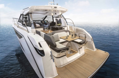 bavaria sr35 new boat for sale - clipper marine uk image 8