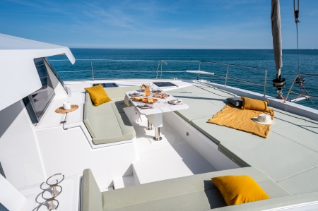 bali 4.6 new boat for sale - clipper marine uk image 2