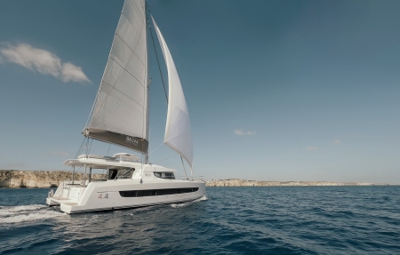 bali 4.4 new boat for sale - clipper marine uk image 7