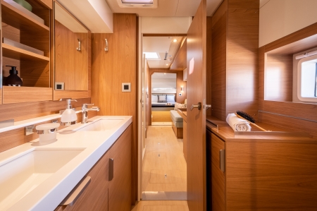 bali 4.2 new boat for sale - clipper marine uk image 1