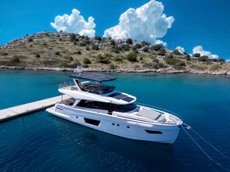 greenline 58 fly new boats for sale - clipper marine uk image 8