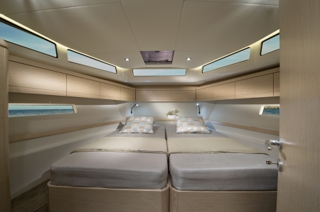 greenline 39 new boat for sale - clipper marine uk image 6