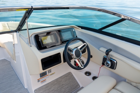 regal ls6 new boat for sale - clipper marine uk image 14