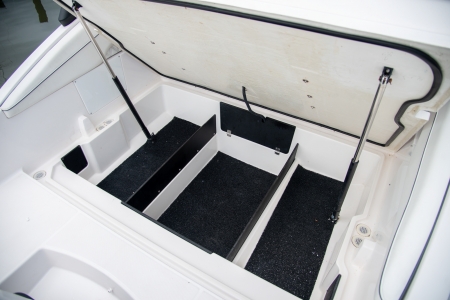 regal lx4 new boat for sale - clipper marine uk image 13