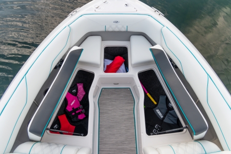 regal ls4 surf new boat for sale - clipper marine uk image 14