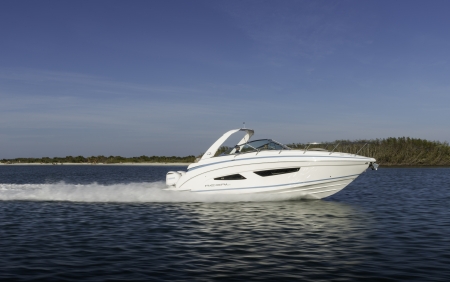 regal 33 xo image 4