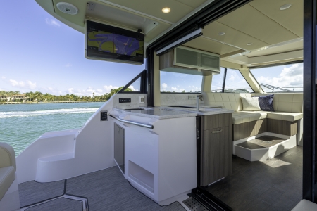regal 38 fxo new boat for sale - clipper marine uk image 8
