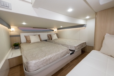 regal 42 grande coupe new boat for sale - clipper marine uk image 15