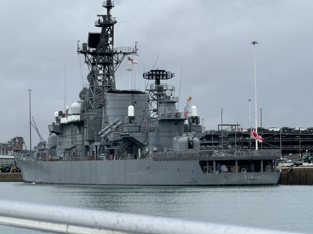 Picture 1 JS Shimakaze visits Southampton docks