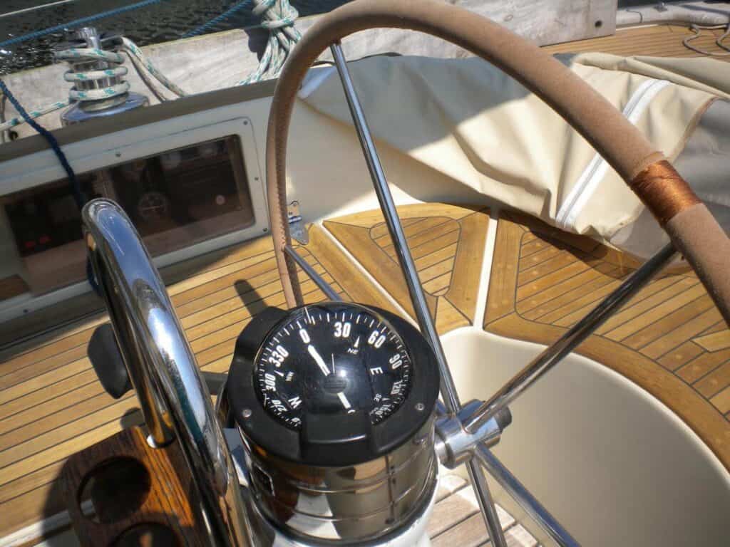Picture 1 Do you need a Licence to Drive a Boat?